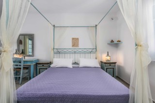 junior suite milos villa venus double bedroom
